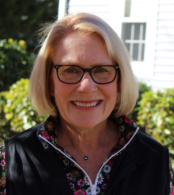 Portrait of contemporary fiber artist Elaine McBride